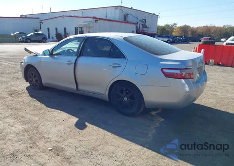 2008 Toyota Camry Le z USA, uszkodzony, nr VIN 4T1BE46K18U260272